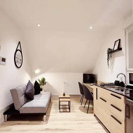 Tiny-Home-Stil Nah Am Rhein Mit Super Verkehrsanbindung Wiesbaden Exterior foto
