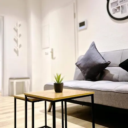 Tiny-Home-Stil Nah Am Rhein Mit Super Verkehrsanbindung Wiesbaden Exterior foto