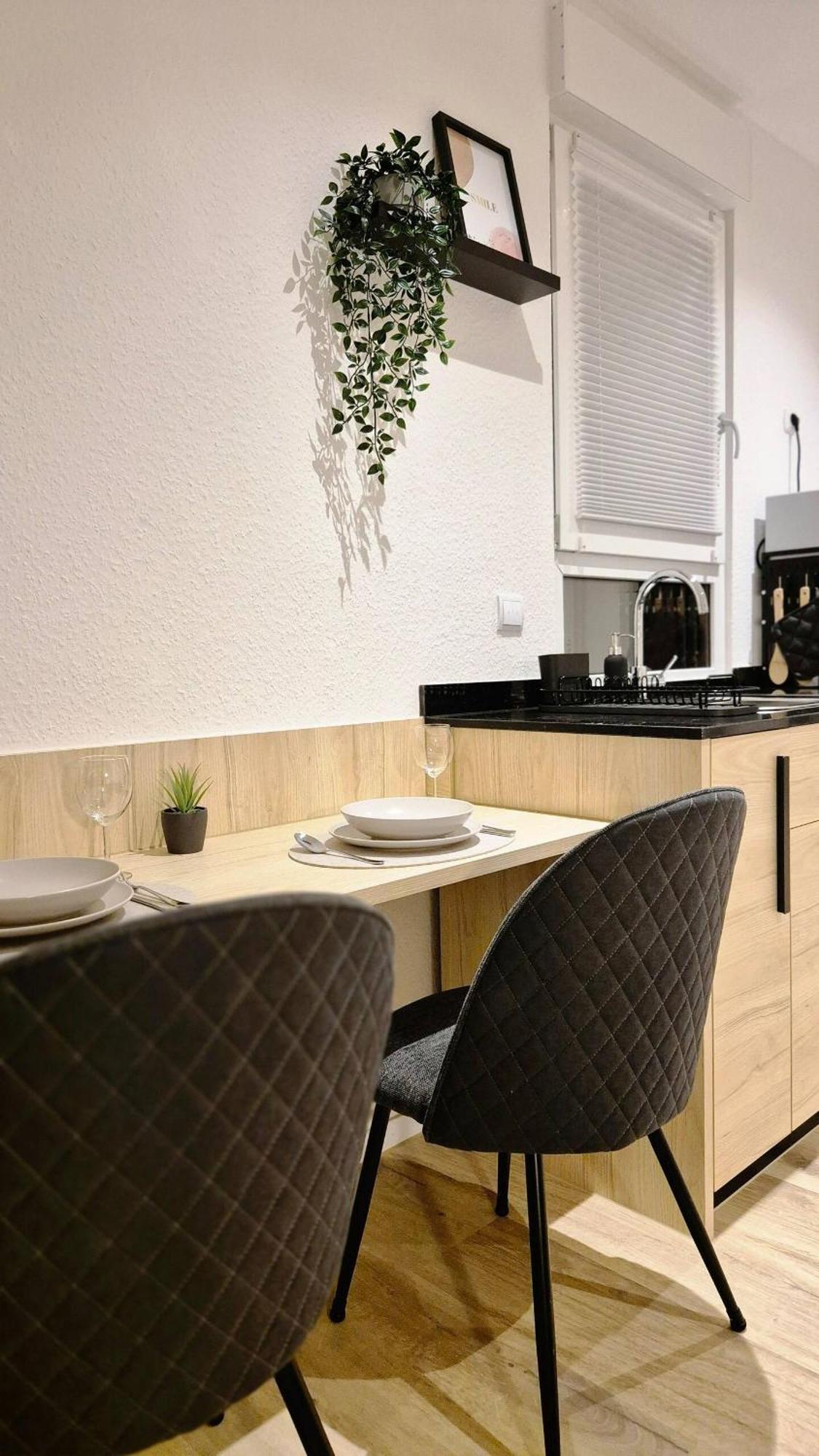 Appartement Tiny-home-stil Nah Am Rhein Mit Super Verkehrsanbindung *